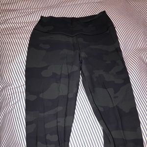 Alo camo leggings